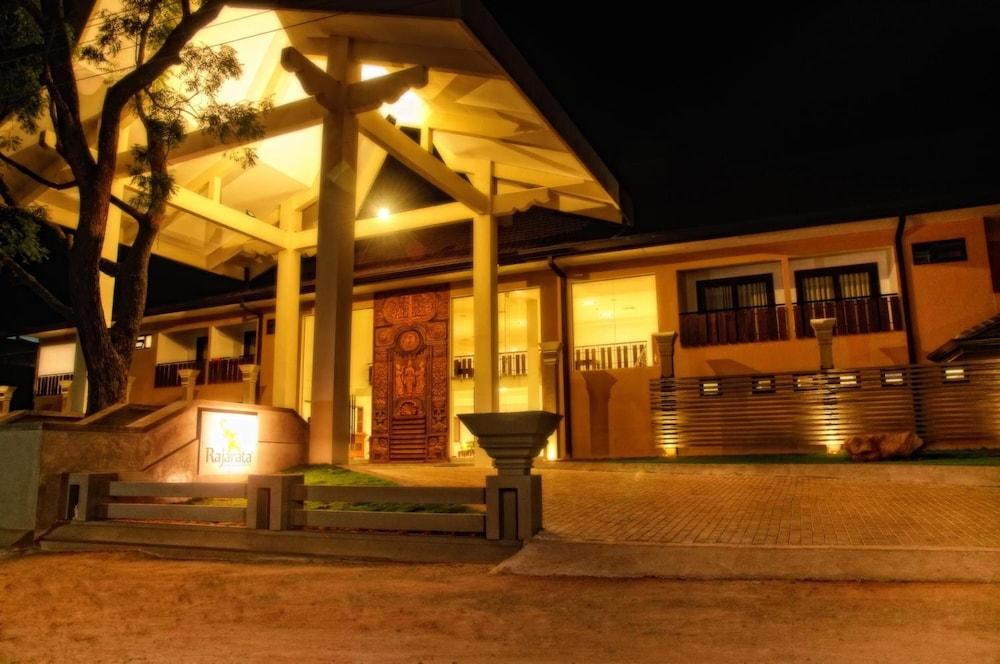 Rajarata Hotel Anuradhapura Exterior foto