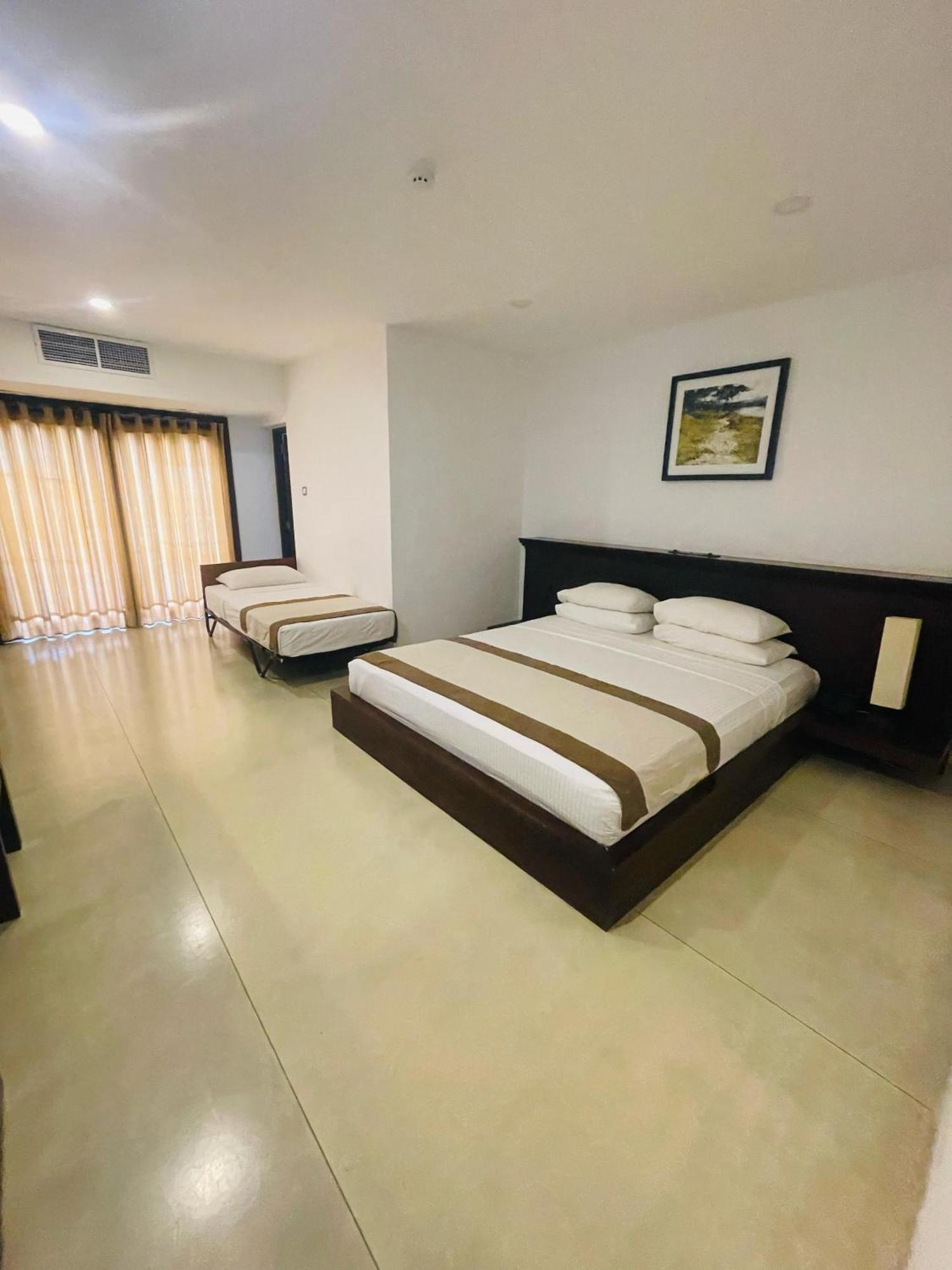 Rajarata Hotel Anuradhapura Exterior foto